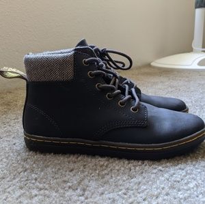 Doc Marten 6 eye boots
